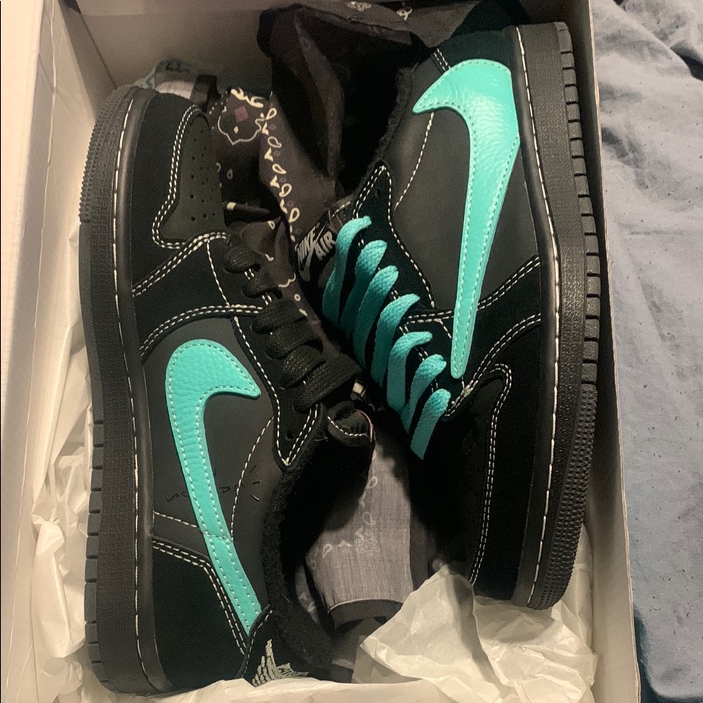 Air Jordan One/Travis Scott’s size 6.5W/5M (NWOB)